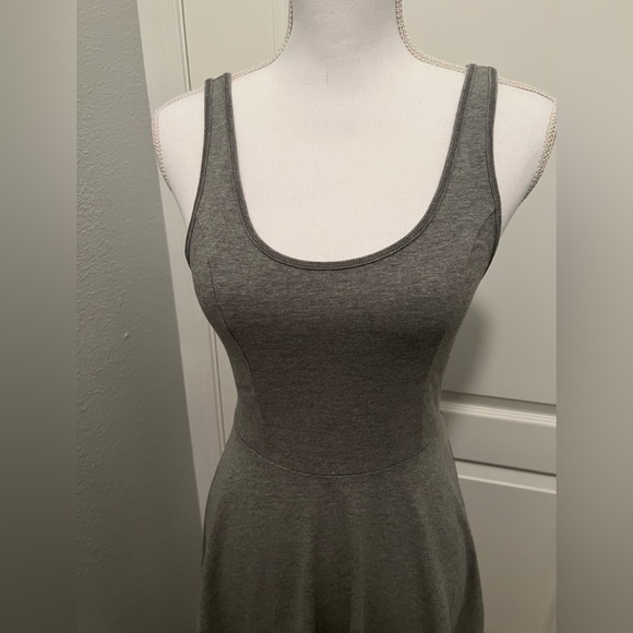 Super cute gray dress Size: S/M - Picture 5 of 8